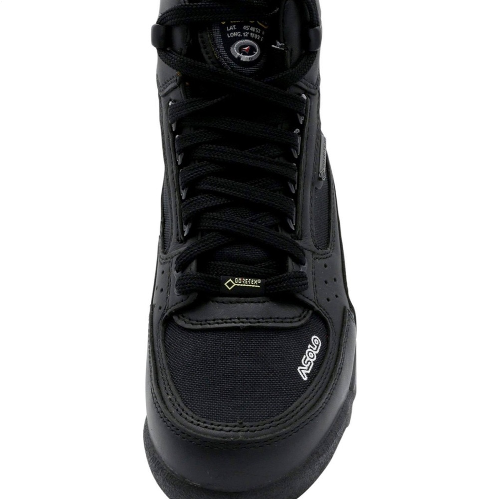 YOUTH SKYRISER HIKER BOOT - BLACK